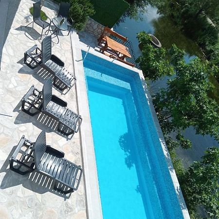 Vinarija "Delmo" Apartments Требинє Екстер'єр фото